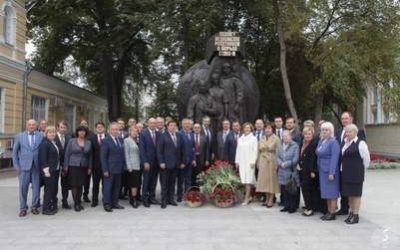 THE OPENING OF THE MONUMENT «TO THE FEAT OF MEDICAL WORKERS IN THE FIGHT AGAINST COVID-19»