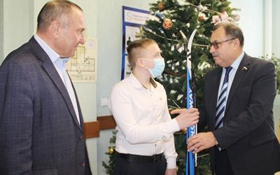 RECTOR OF KSMU PROFESSOR V.A.LAZARENKO TOOK PART IN THE ACTION «WISH TREE»