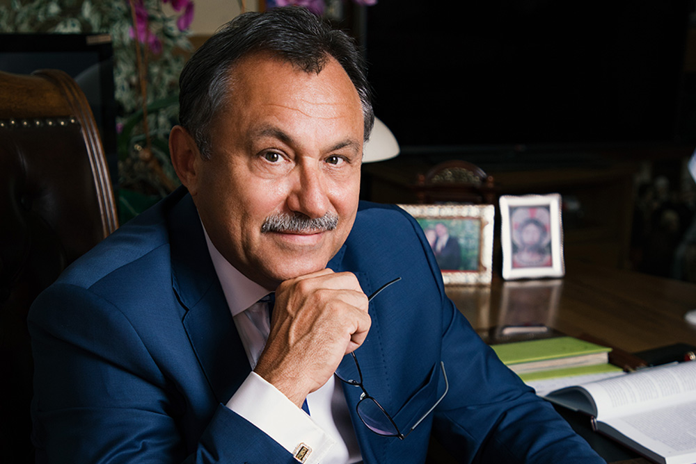 RECTOR OF KSMU PROFESSOR V.A. LAZARENKO IS AWARDED THE TITLE «HONORED SCIENTIST»