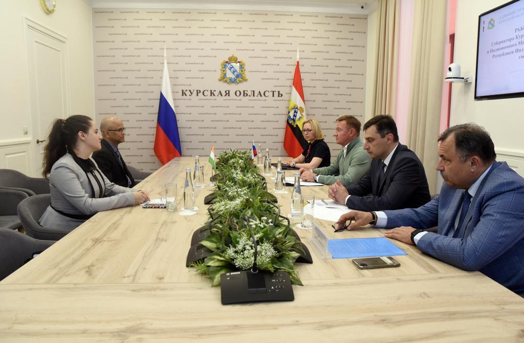 The Rector of KSMU and the Governor of the Kursk region met with the Plenipotentiary Minister of the Republic of India