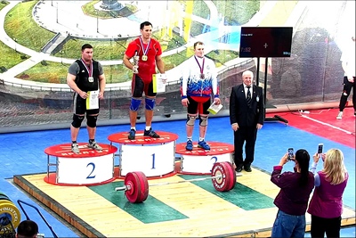 KSMU STUDENT — WINNER OF THE CENTRAL FEDERAL DISTRICT WEIGHTLIFTING CHAMPIONSHIP