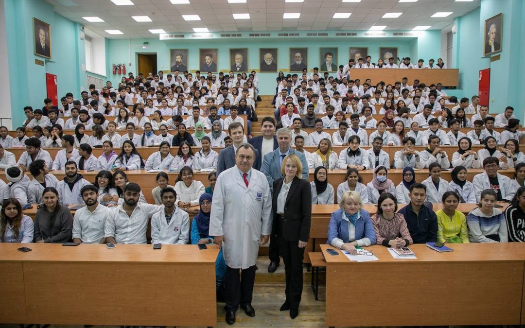 «Open Dialogue» of Victor Anatolievich Lazarenko with First-Year Students of the IMI at KSMU