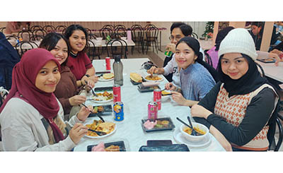 IT IS ALWAYS WARM IN THE CIRCLE OF FRIENDS